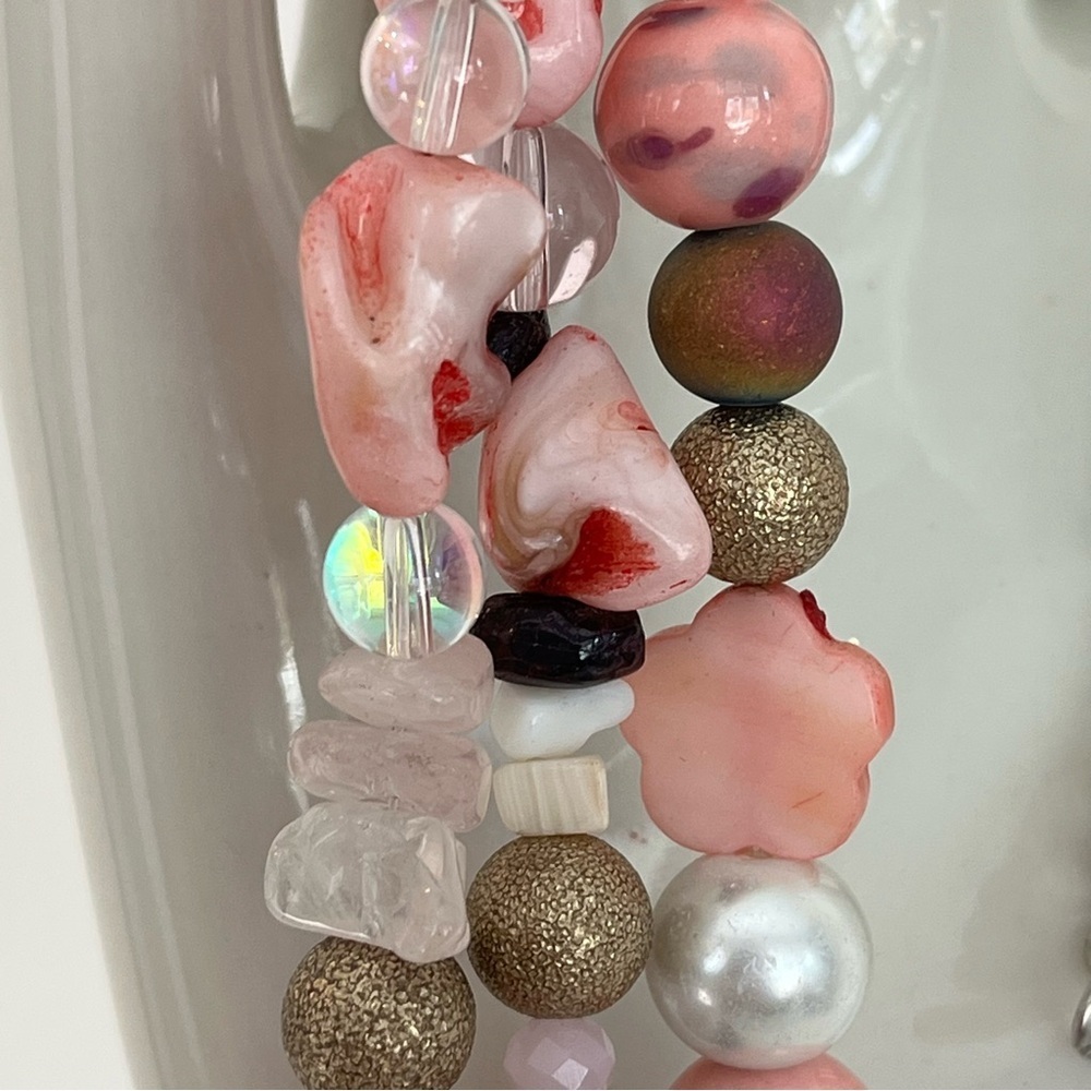 Pink Lucite Beaded Necklace - Picture 11 of 15